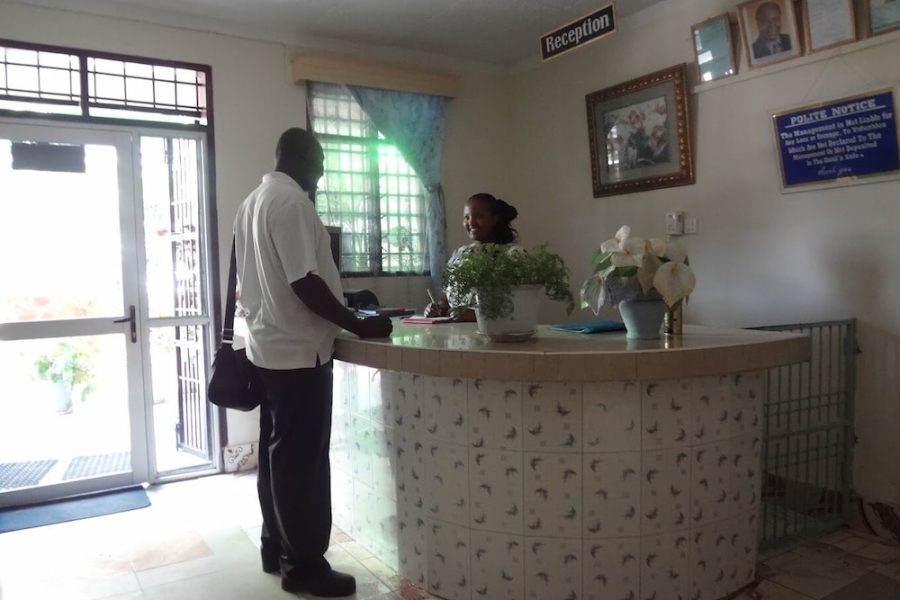 Roma - Mombasa - White Castle Hotel Mikindani