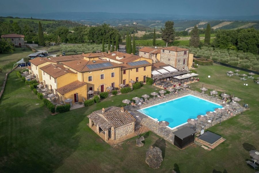 Roma - San Gimignano - Hotel & Restaurant Casolare Le Terre Rosse