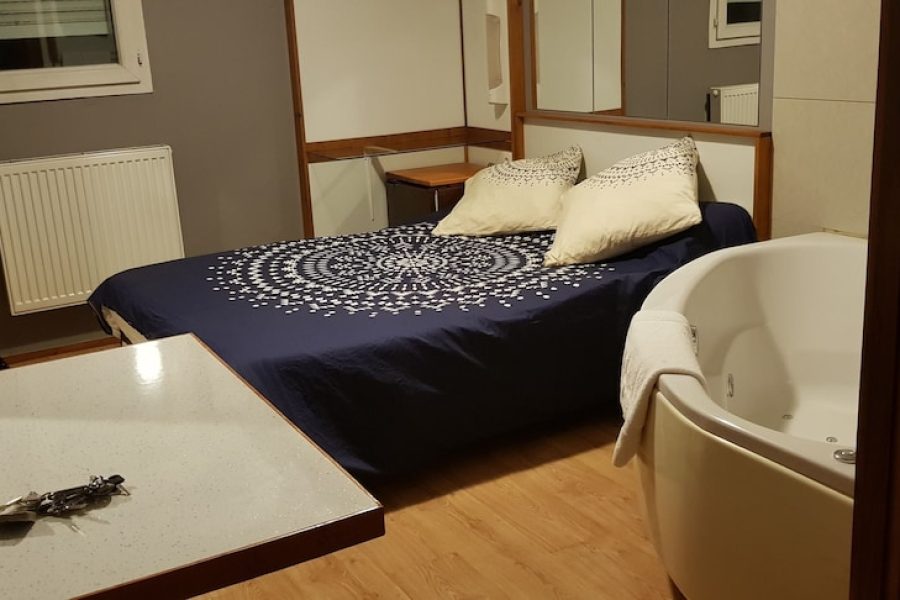 Roma - Tarbes - Hôtel Eco Logis Espace Bellevue