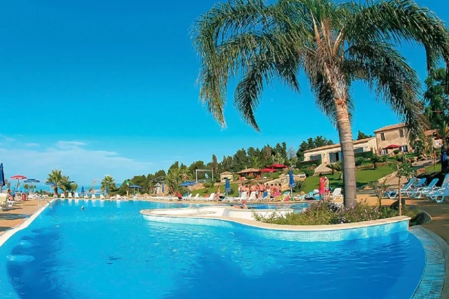 VILLAGGIO CLUB DOLOMITI SUL MARE