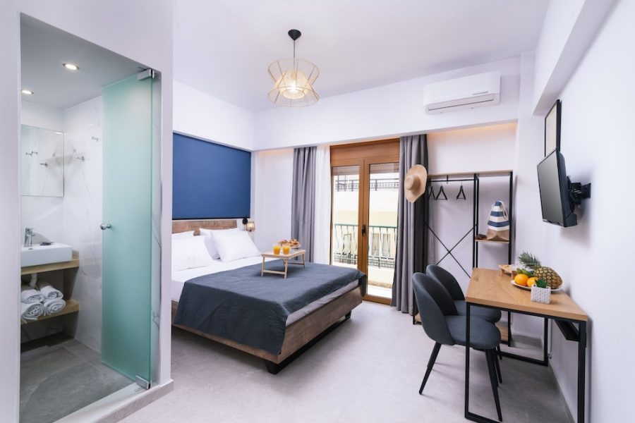 Brindisi - Heraklion - Alcyone Studios and Apartments