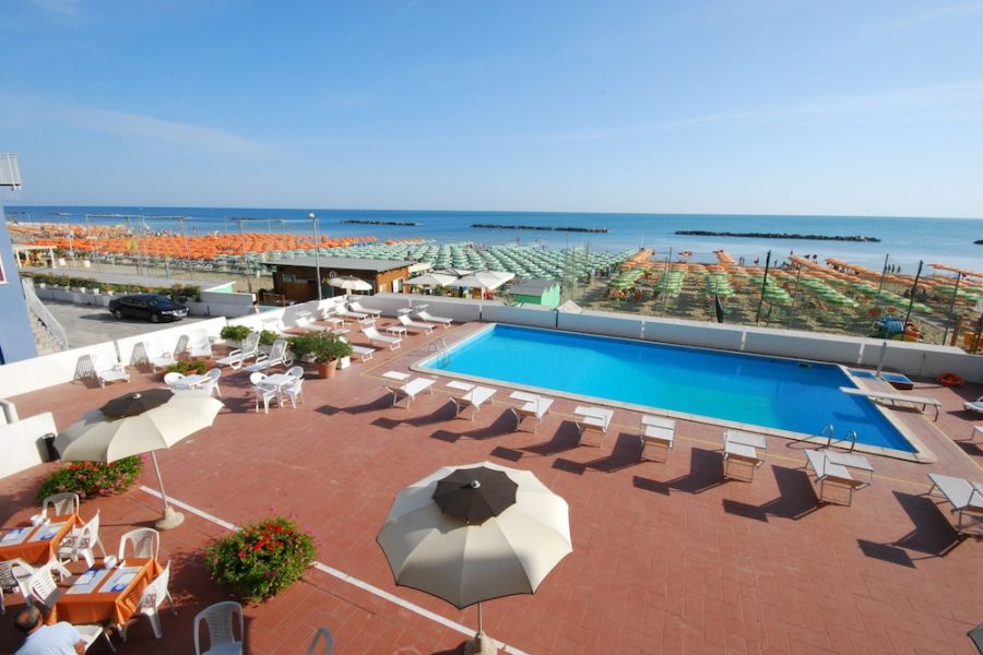 Bologna - Pesaro - Hotel Embassy