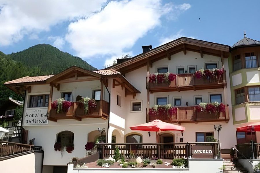 Bari - Pinzolo - Chalet Campiglio Imperiale