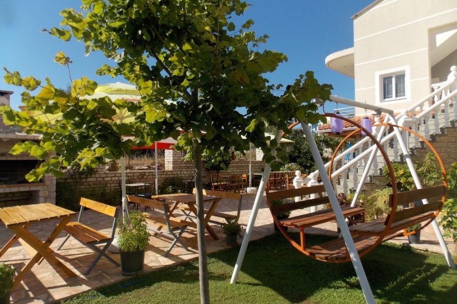 Catania - Ksamil - Hotel Chris