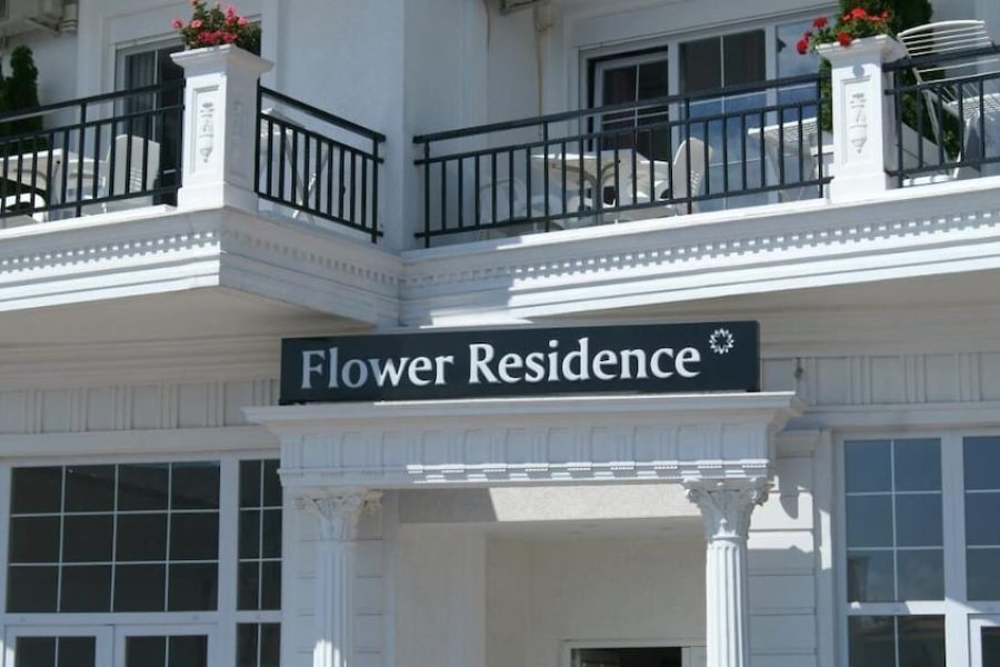 Ancona - Costa albanese - Apartments Flower Residence