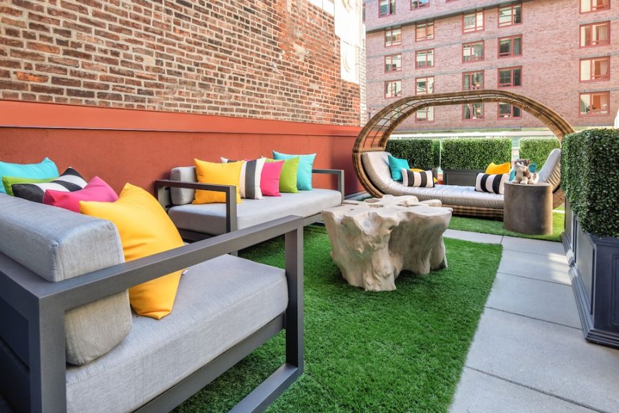 Lamezia Terme - New York - Manhattan - Staypineapple