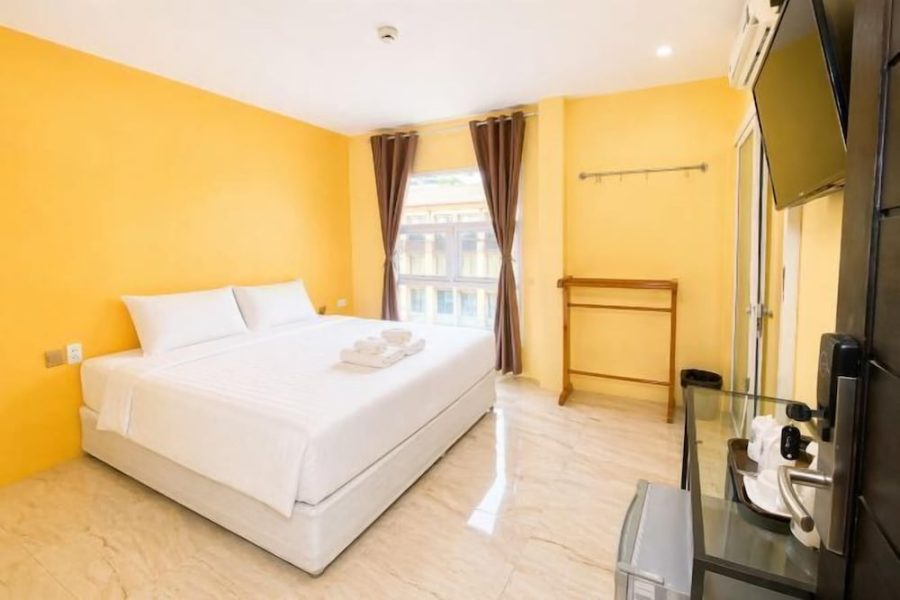 Milano - Bangkok - Au Bon Hostel