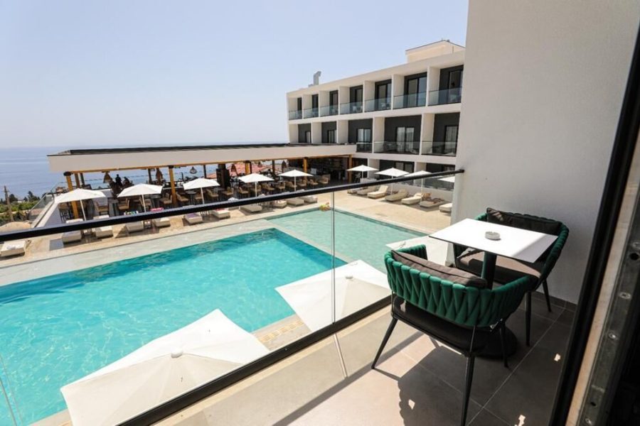 Roma - Dhërmi - Black Diamond Hotel Dhermi