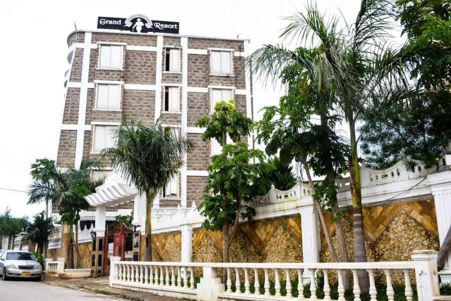 Bologna - Mombasa - Louis Montfort Grand Resort - Mombasa