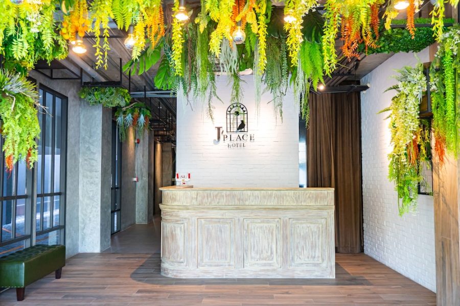 Napoli - Bangkok - J PLACE HOTEL