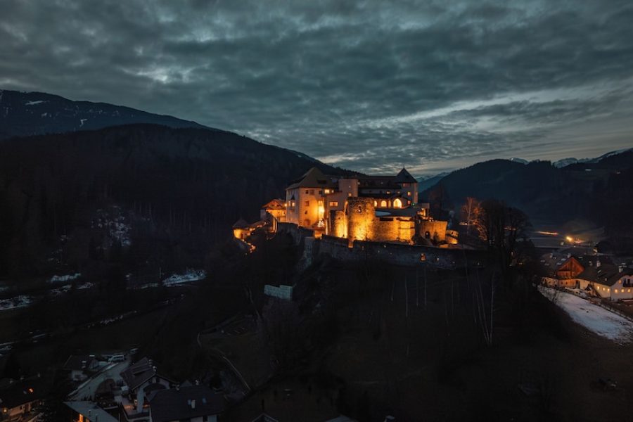 Napoli - Brunico - Castel Badia - The Leading Hotels of the World