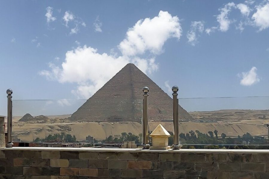 Napoli - Il Cairo - pyramids tower view inn