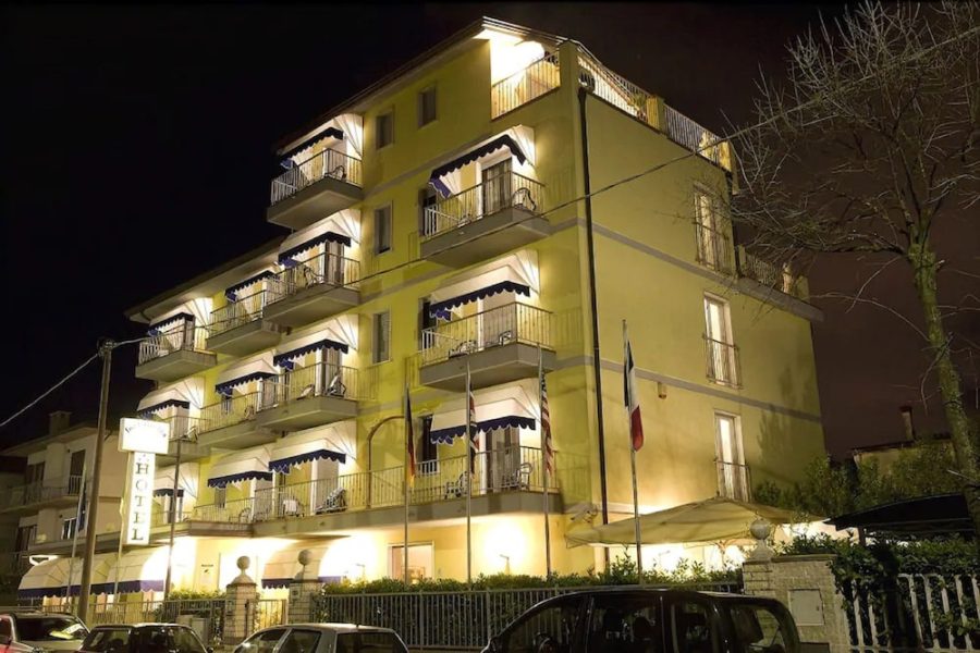 Palermo - Viareggio - Hotel Fortunella