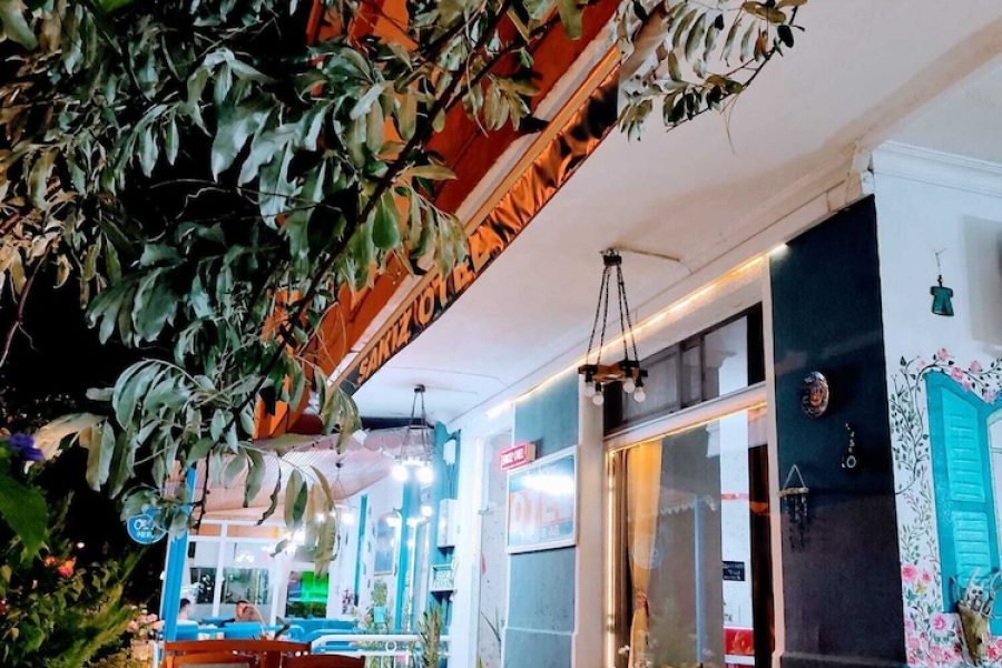 Roma - Çeşme - Sakız Otel