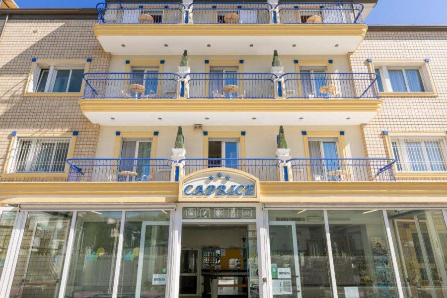 Roma - Rimini - Hotel Caprice B&B - in centro a Riccione