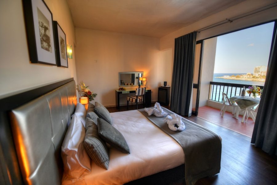 Roma - St. Julianʼs - St. Julian's Bay Hotel