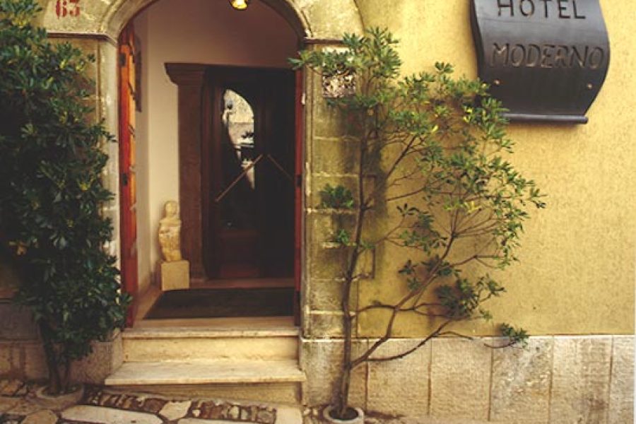 Trieste - Trapani - Hotel Moderno