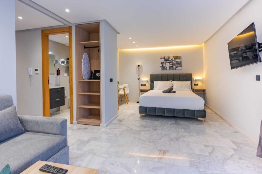 Venezia - Casablanca - Faya Nova-central stay