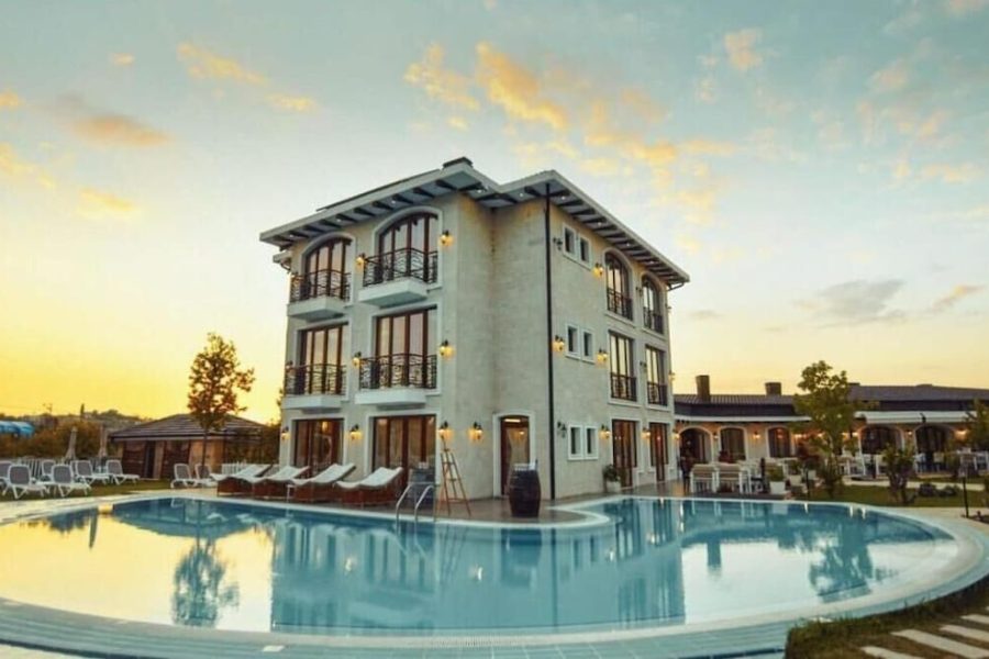 Verona - Durrës - Vinea Resort