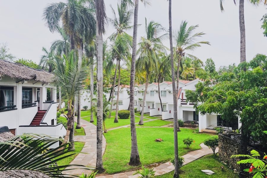 Milano - Kenya - costa di Mombasa