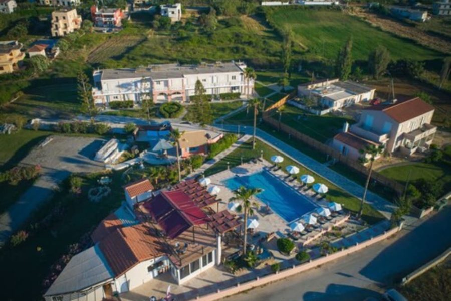 Bologna - Platanias (Crete) - Odos Oneiron Tavronitis Bay