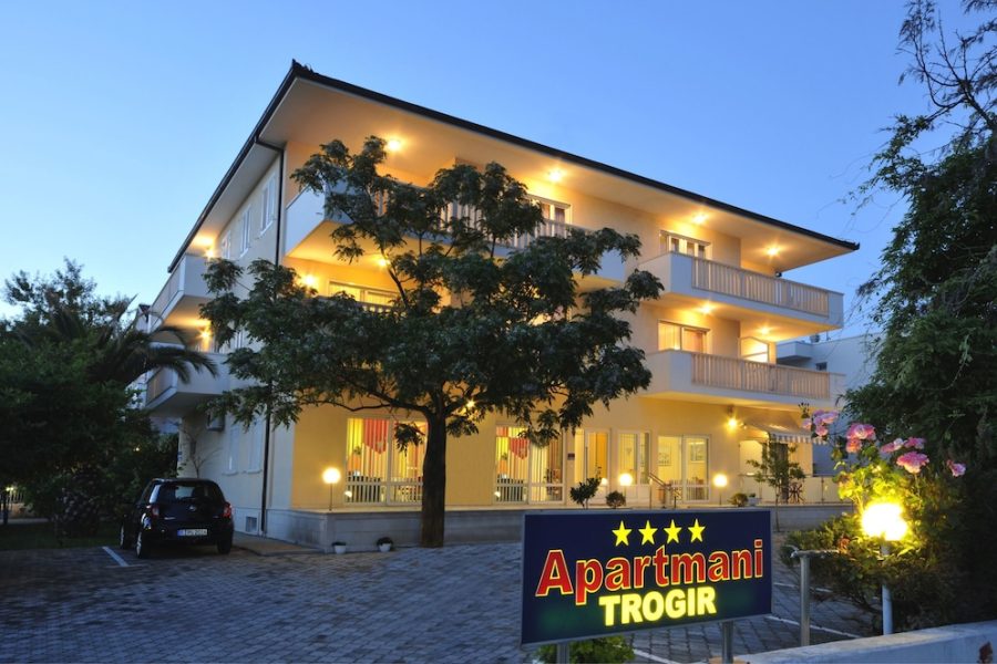 Milano - Trogir - Apartmani Trogir