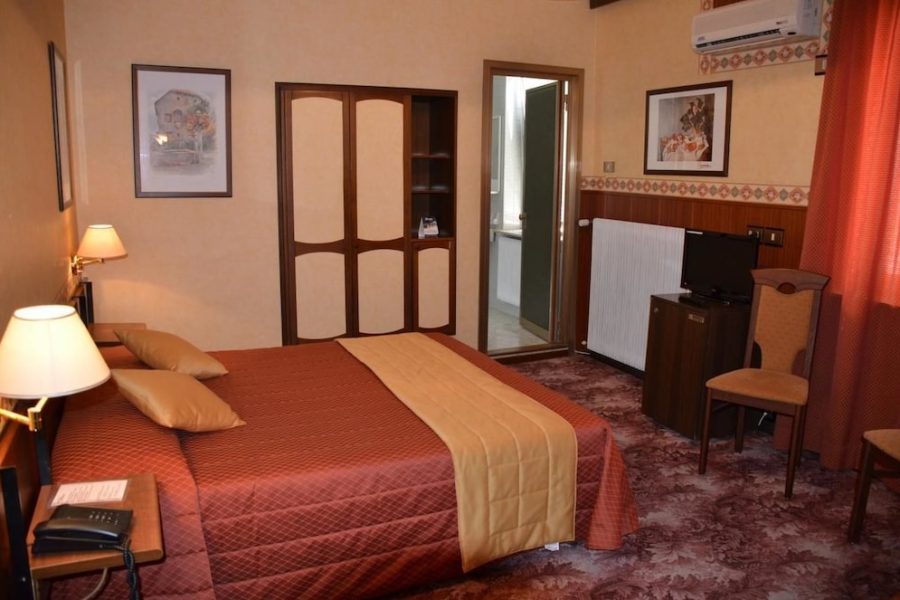 Napoli - Trieste - Hotel Milano
