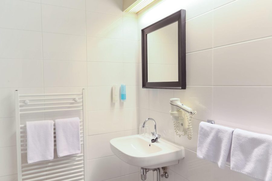 Brindisi - Amsterdam - Hotel Twenty-Three Amsterdam Airport