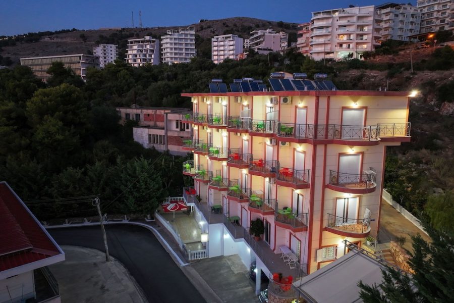 Pisa - Sarandë - Unico ApartHotel