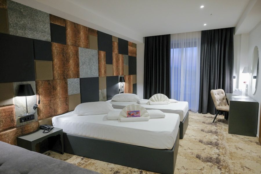 Roma - Sarajevo - Hollywood Hotel