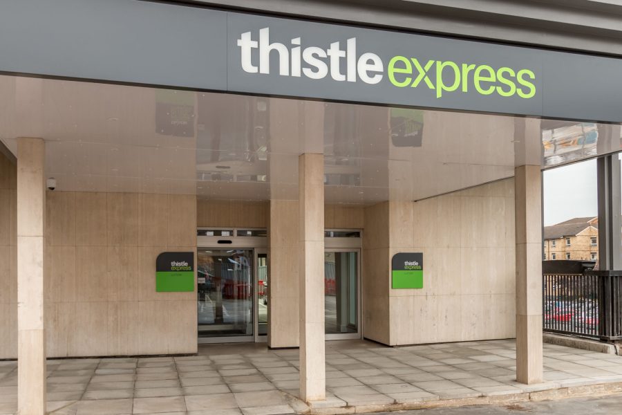 Bari - Luton - Thistle Express London Luton