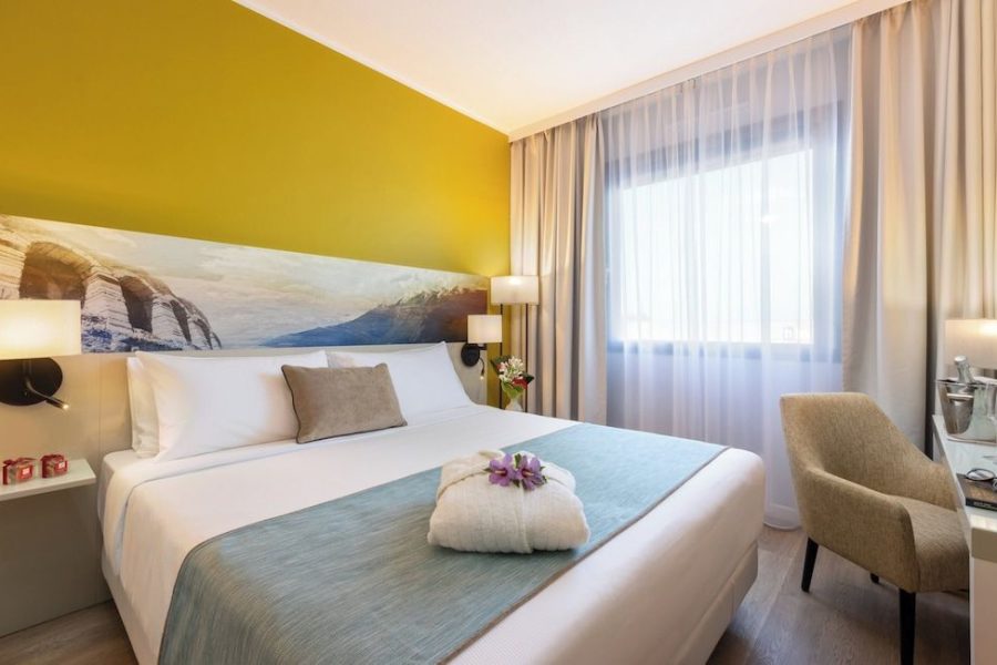 Lamezia Terme - Verona - Leonardo Hotel Verona