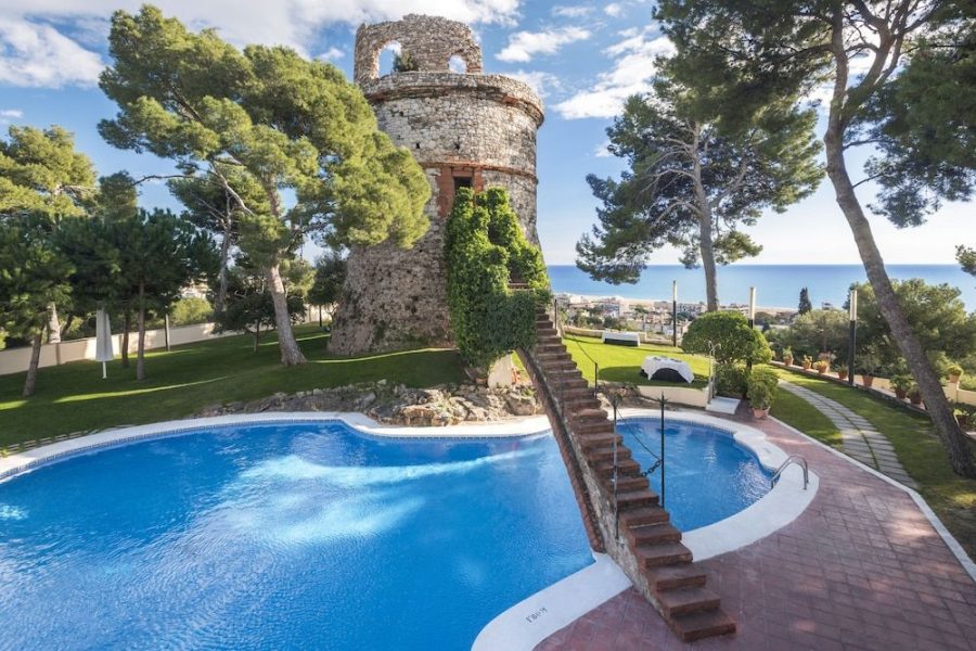 Bologna - Castelldefels - Gran Hotel Rey Don Jaime