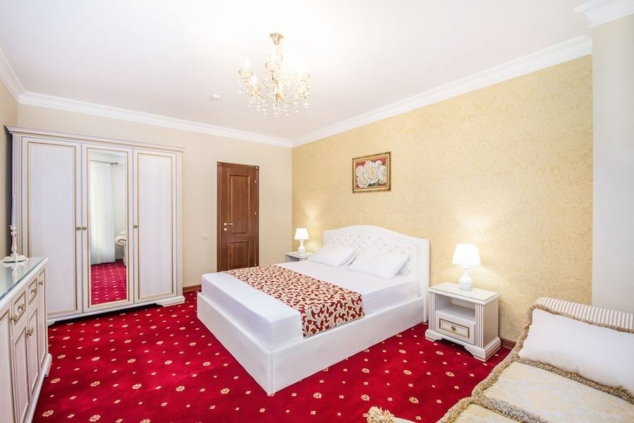 Bologna - Chişinău - Park Lane Hotel