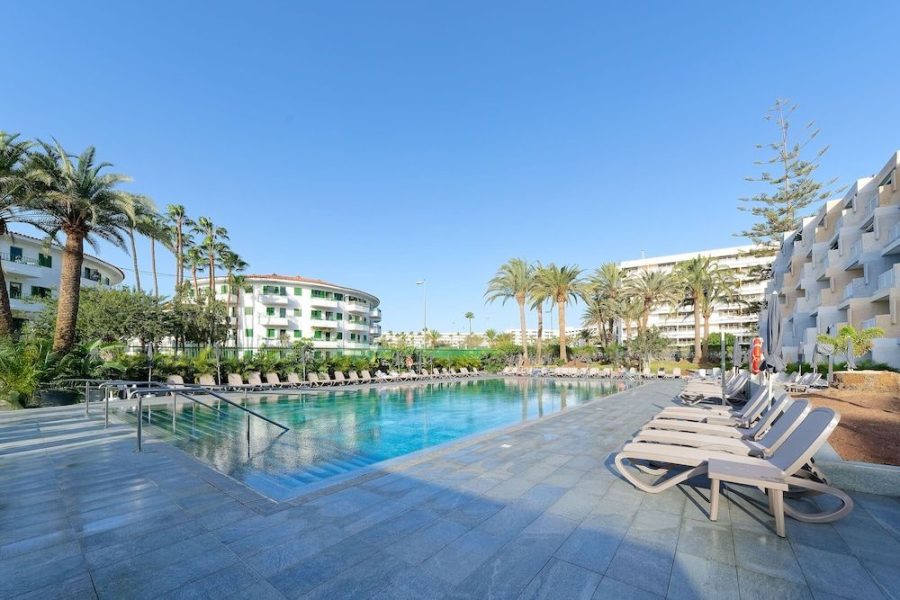 Cagliari - Maspalomas - Ura Jardín del Atlántico