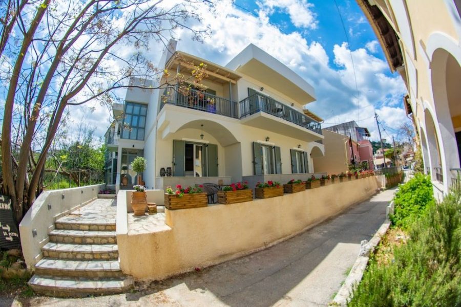 Firenze - Acharavi - Kassiopi Luxury Suites