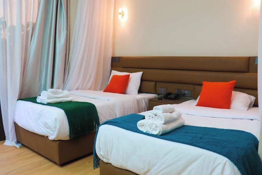 Milano - Amboseli - Moipa HOTEL