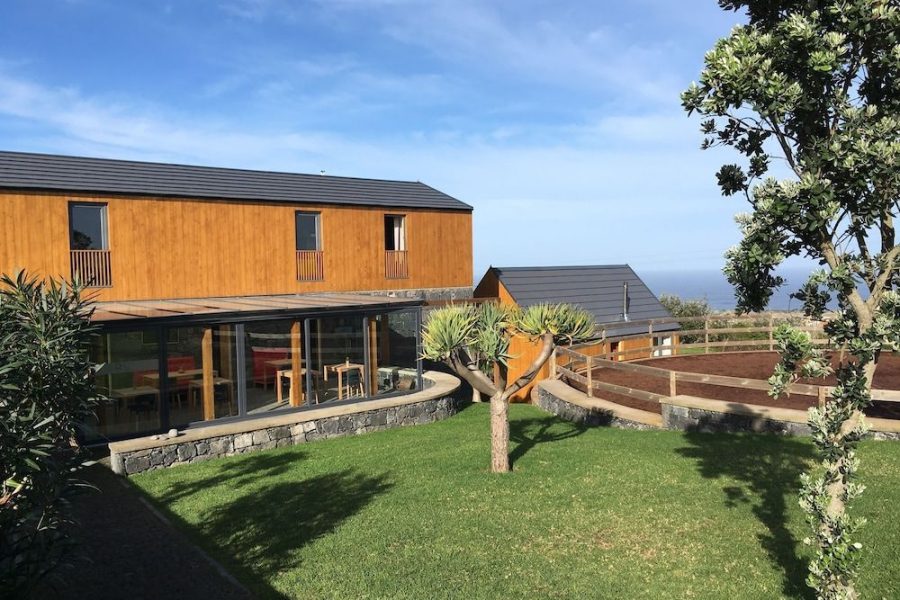 Milano - Cedros - Pátio Ecolodge