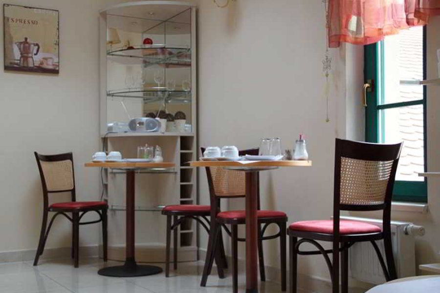 Milano - Karlovy Vary - Hotel Maltezský Kříž