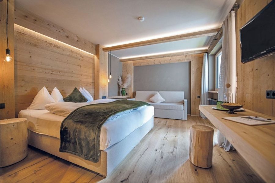 Milano - Lago di Braies - Hotel Edelweiss