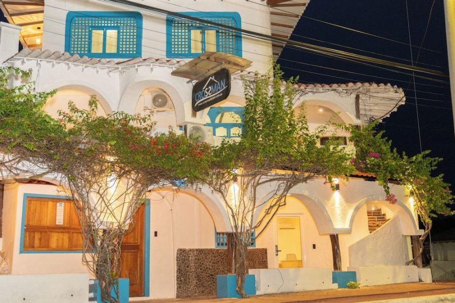 Milano - Puerto Ayora - Hotel Crossman