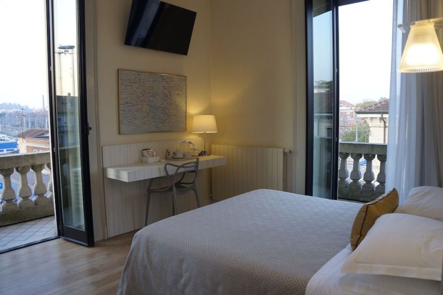 Napoli - Malpensa - Hotel La Nuova Rotaia