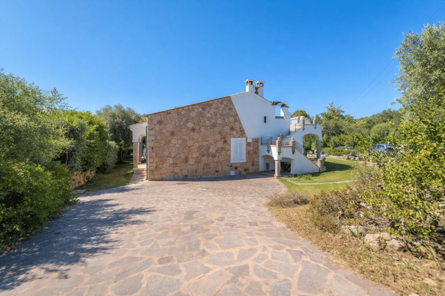 Bari - Olbia - Hotiday Elite Suites Olbia