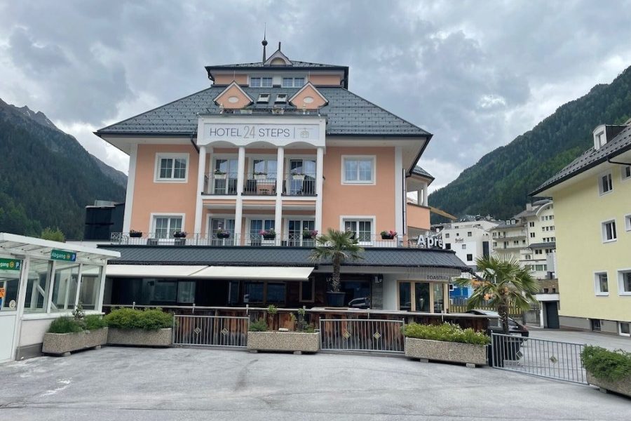 Napoli - Tirolo