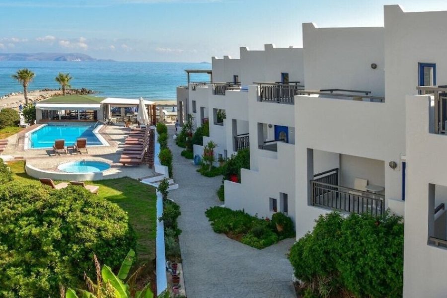 Brindisi - Heraklion - Yria Beach Hotel
