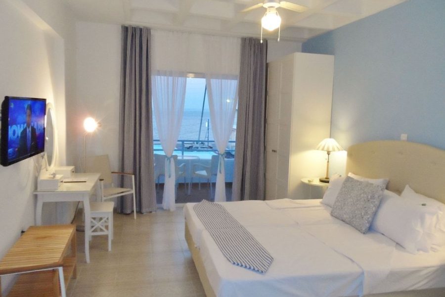 Roma - Chios - Seafront Studios and Apartments