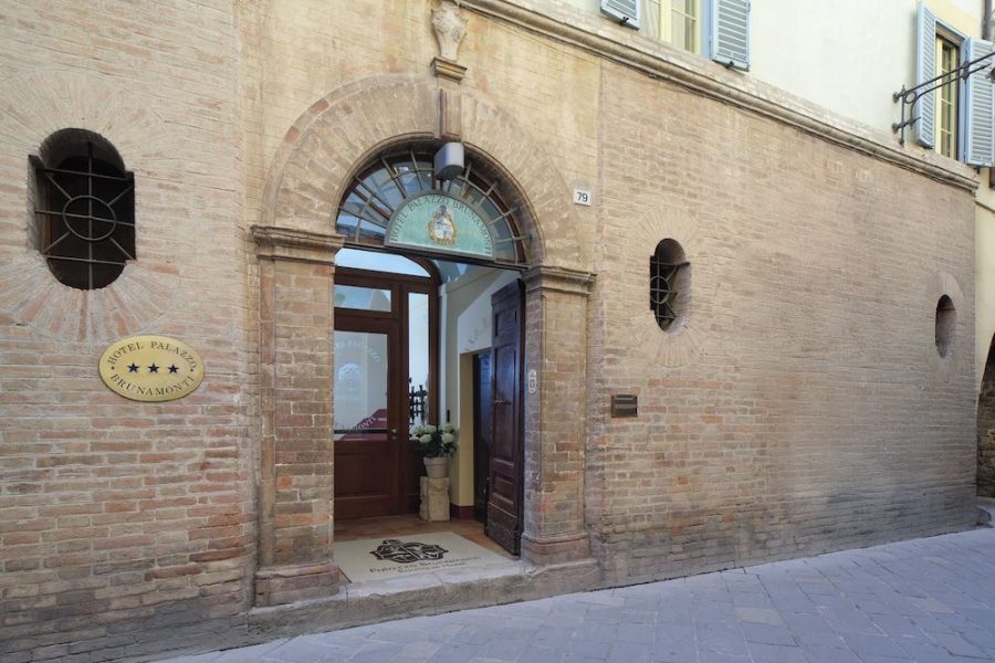 Roma - Foligno - Palazzo Brunamonti Boutique Hotel