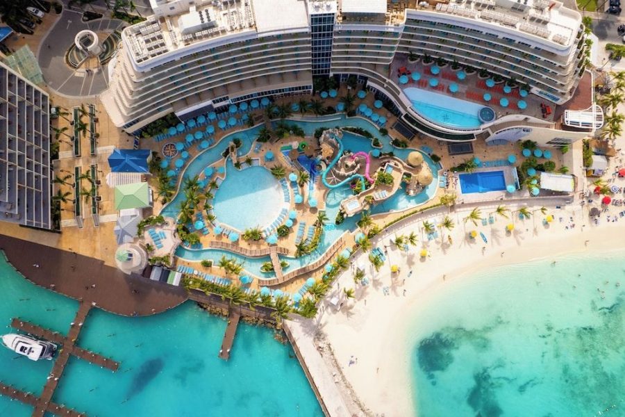 Bari - Nassau (Bahamas)