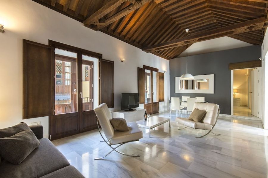Venezia - Granada - tuGuest Elvira Suites