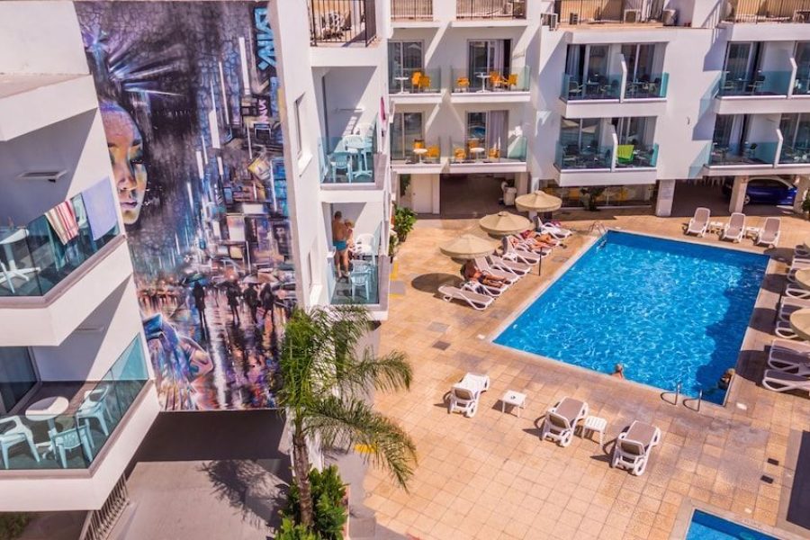 Bari - Cipro del Sud - A Maos Hotel Apartments